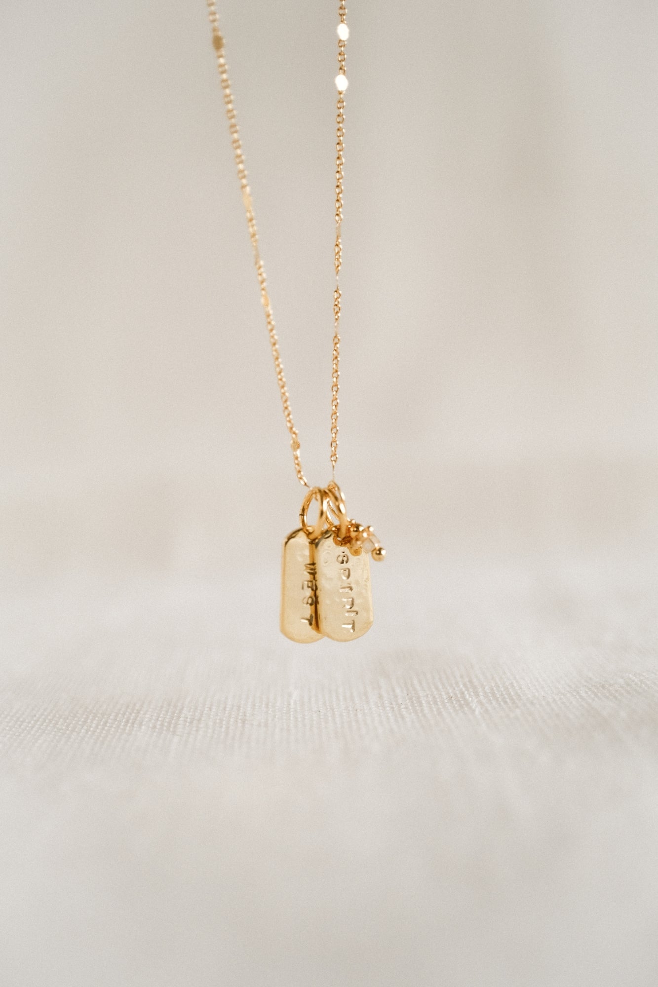 Collier "La médaille amulette" personnalisable