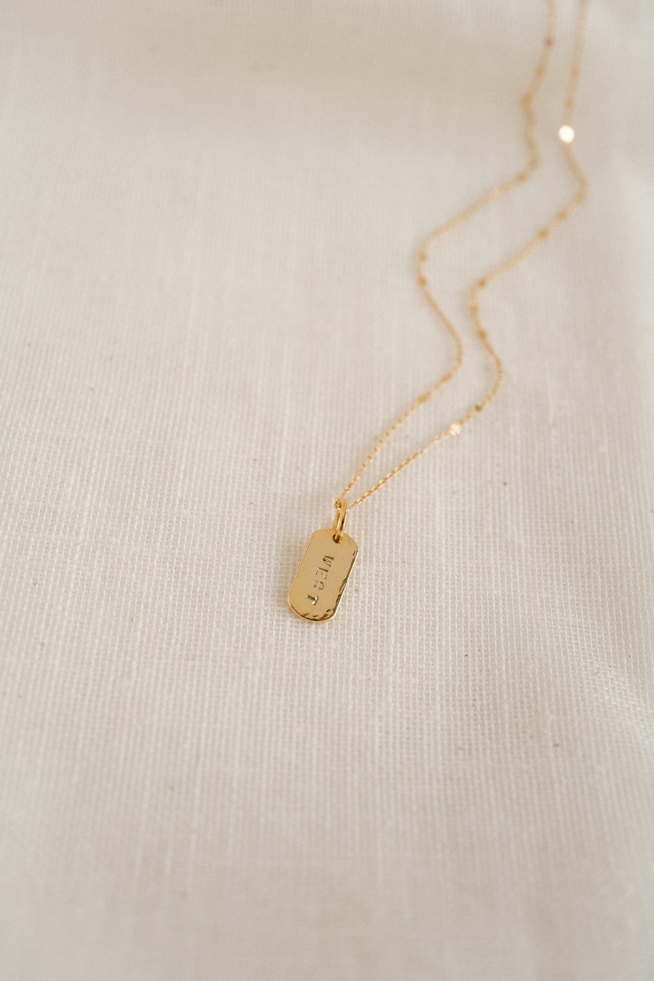 Collier "La médaille amulette" personnalisable