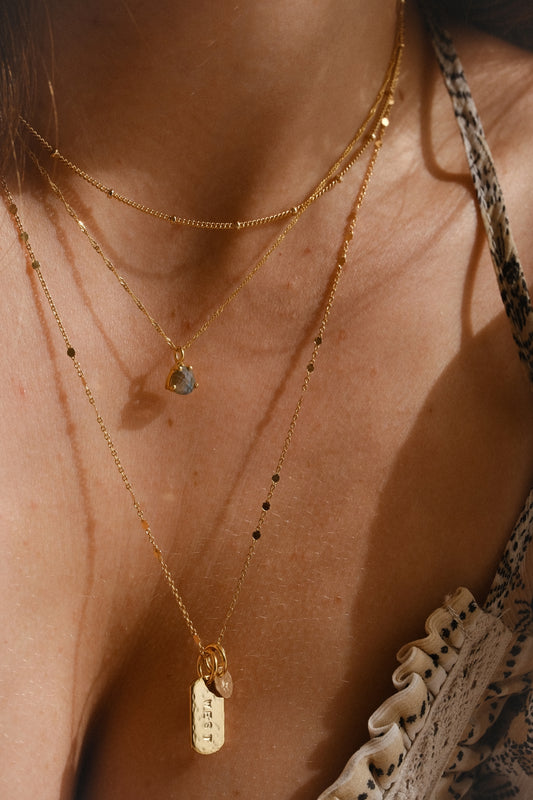 Collier "La médaille amulette" personnalisable