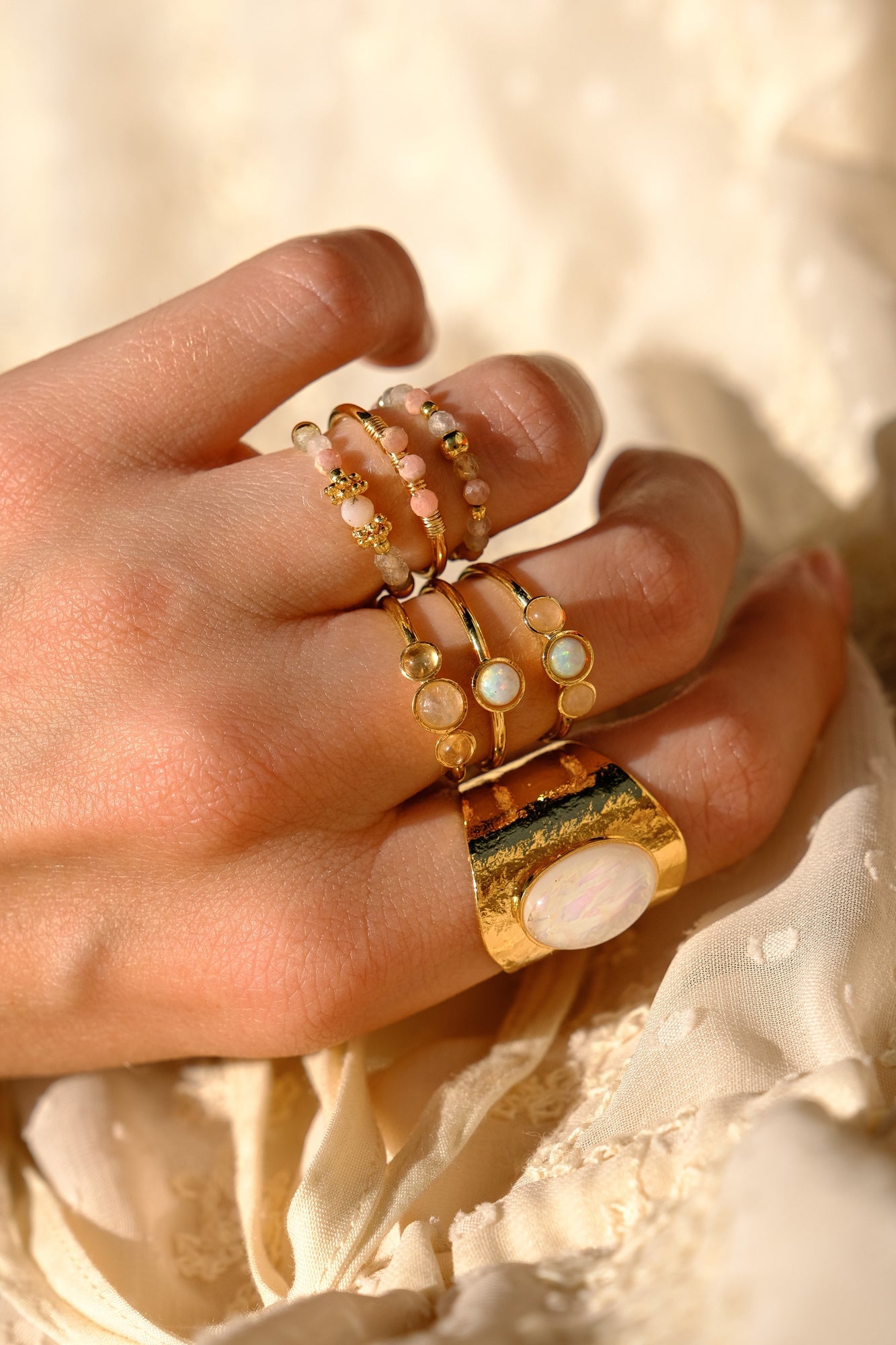 “Dust” ring
