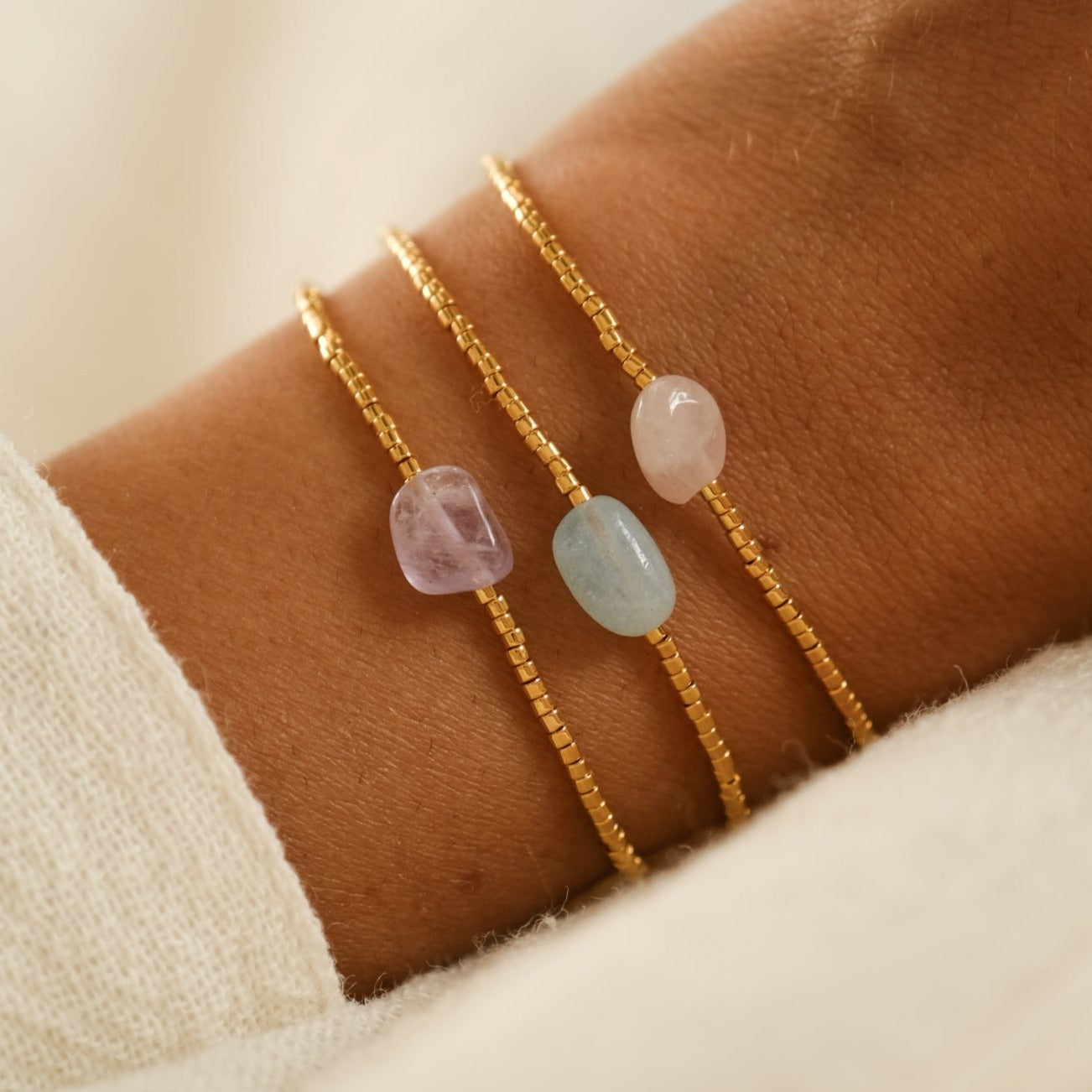 “Stones” bracelet (of your choice)