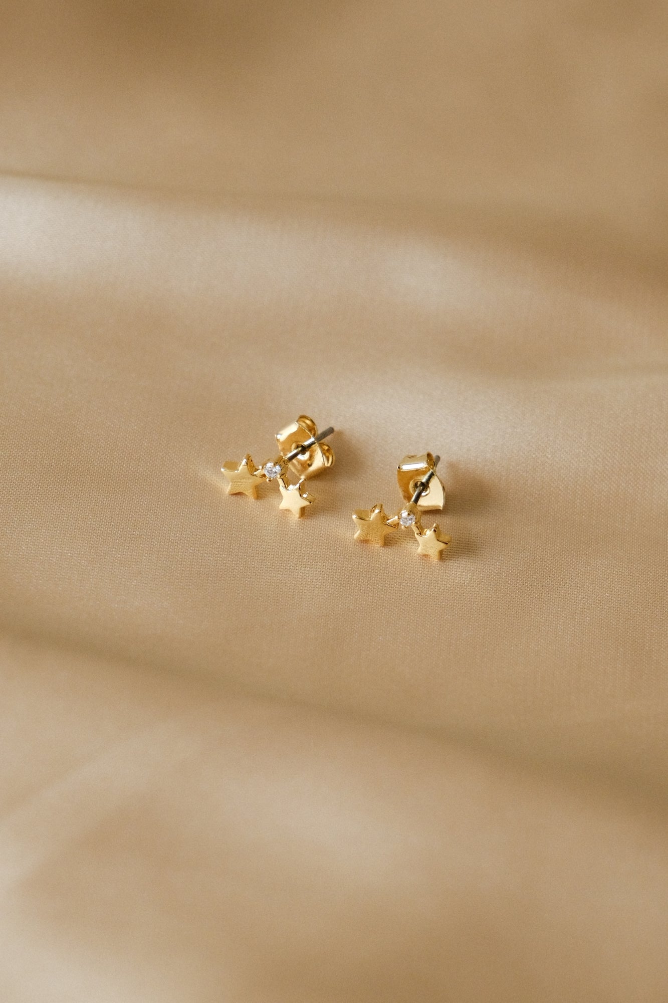 “Nora” stud earrings