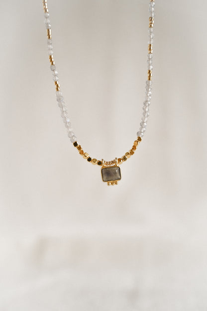 “Nara” necklace