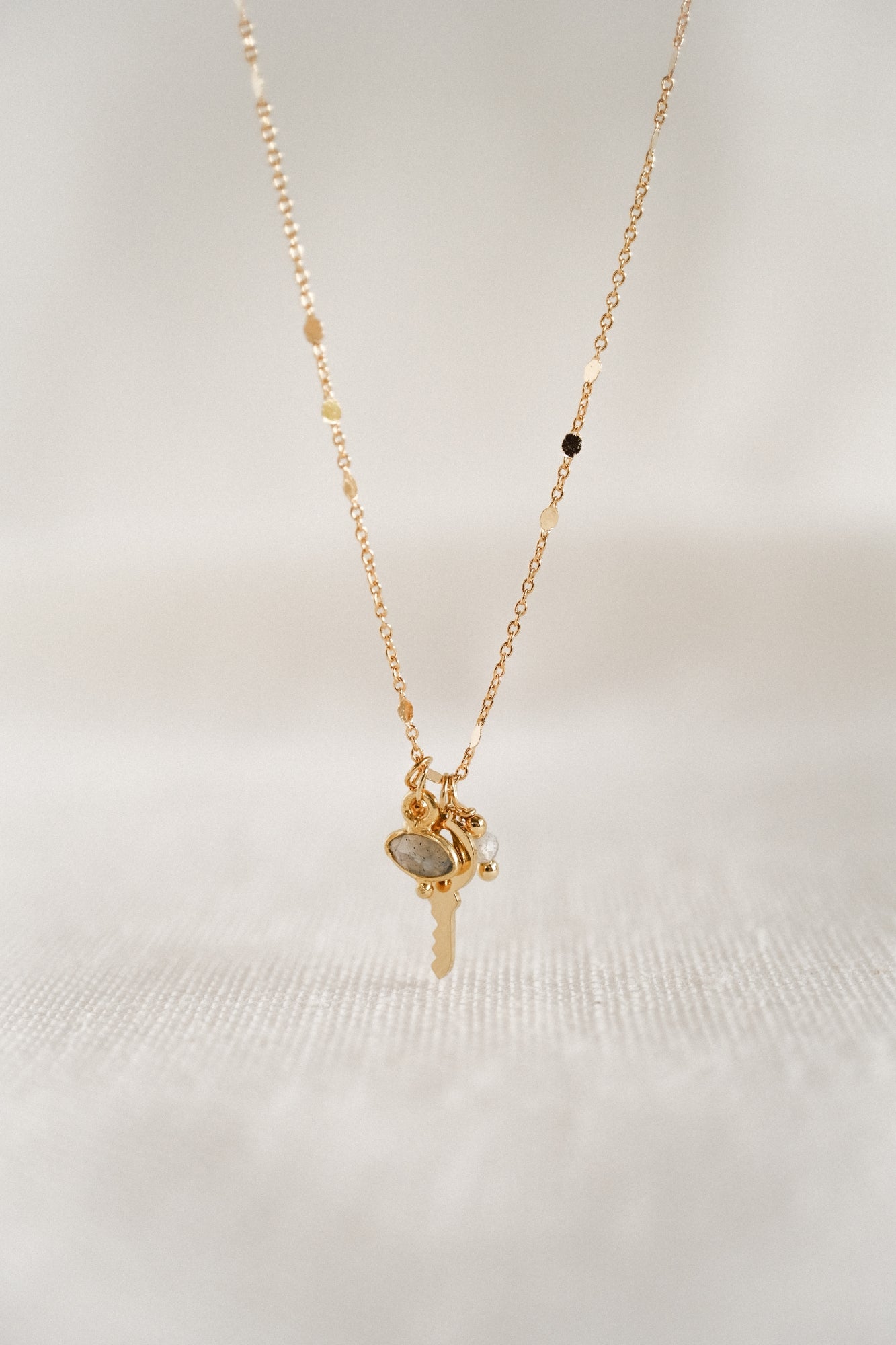 “Nara” necklace