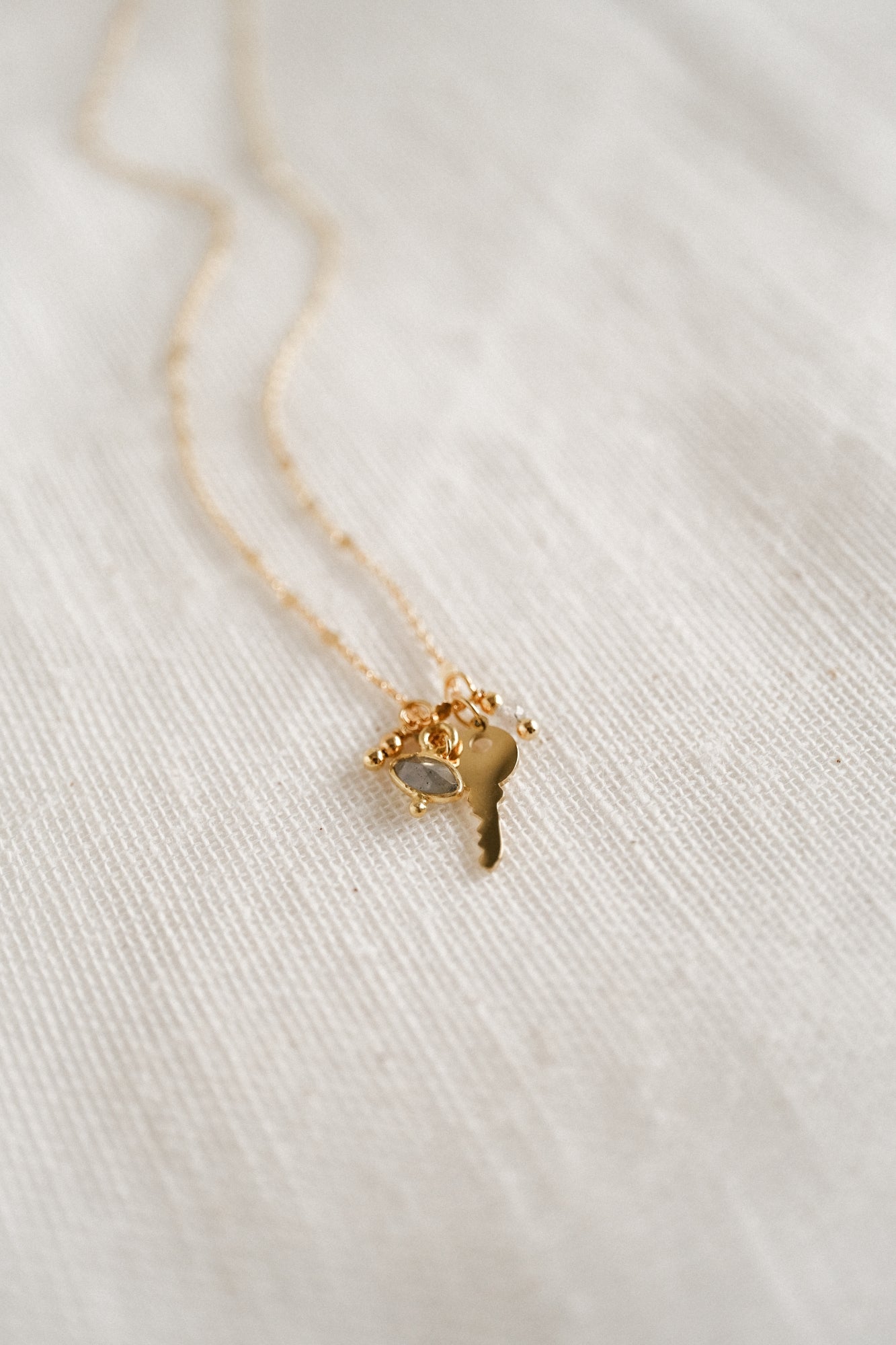 “Nara” necklace