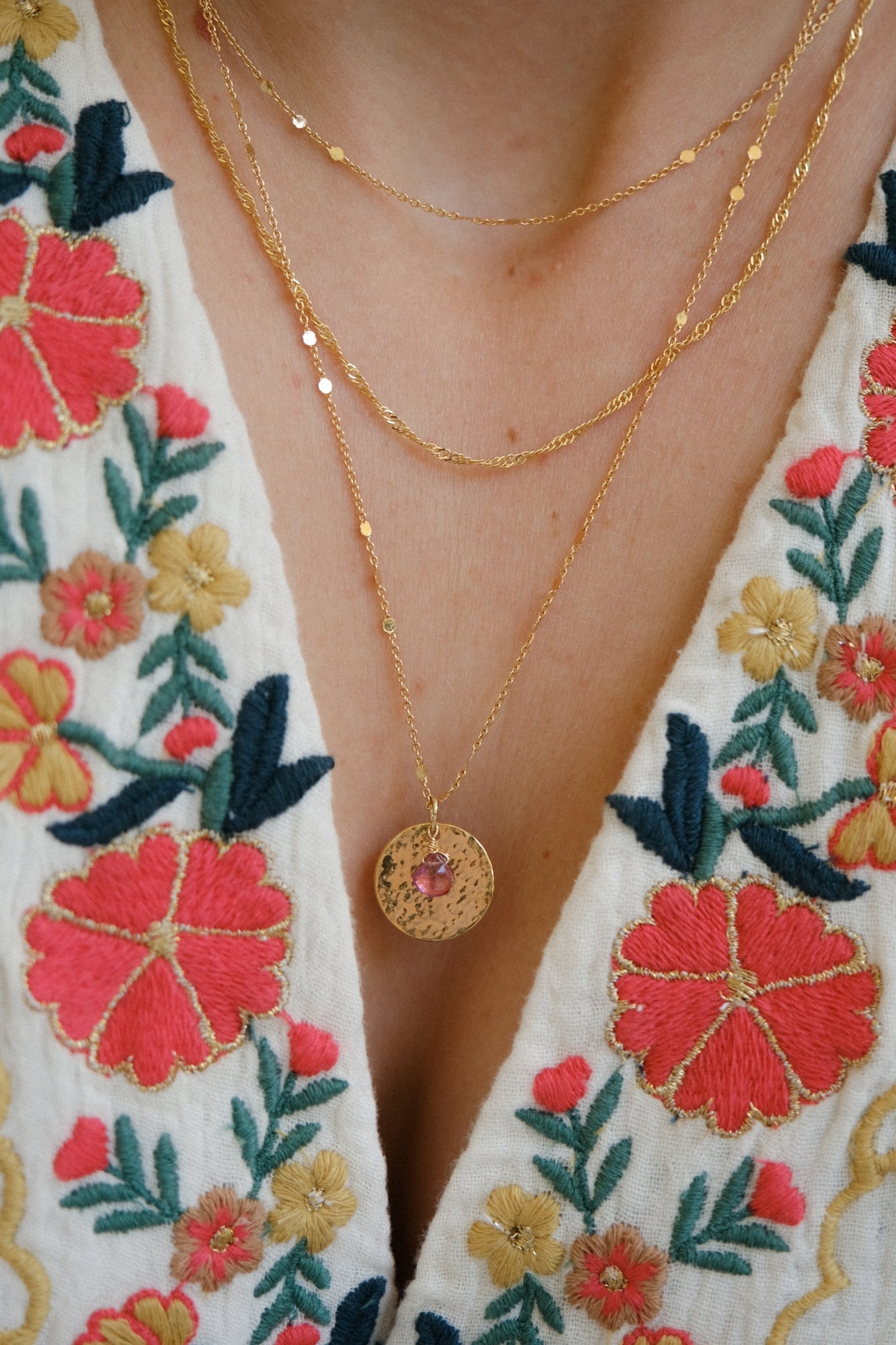 Collier "Camélia" (au choix)