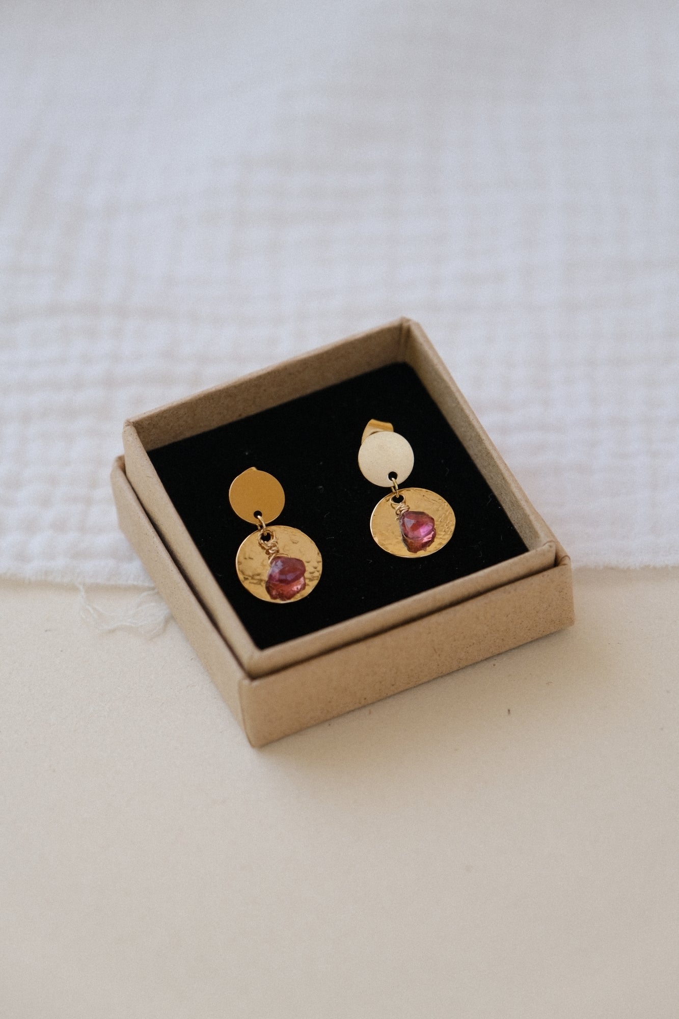 Boucles d'oreilles "Primrose" (au choix)